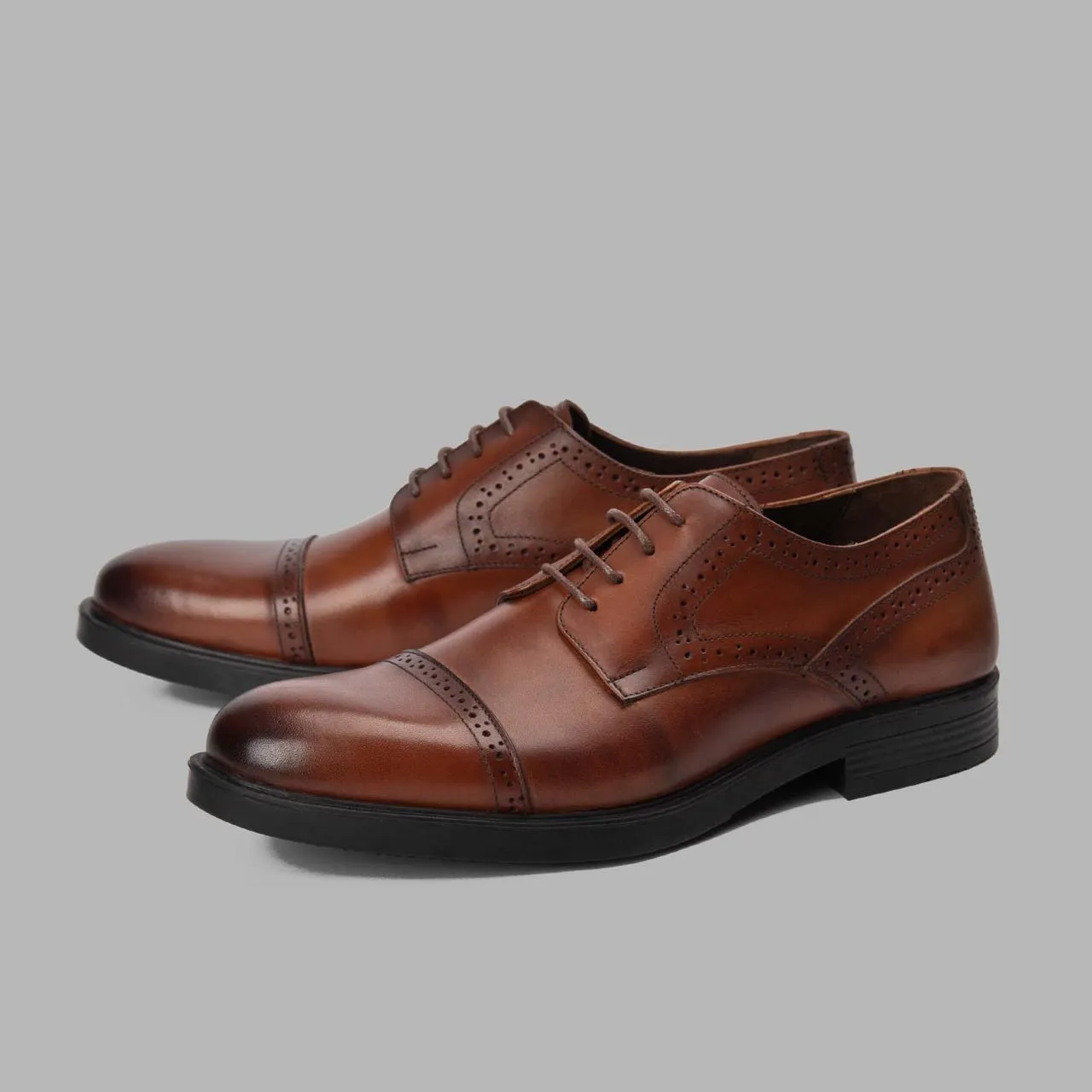 Mens Classic Derby Cap Toe Shoes in Havana Brown Leather