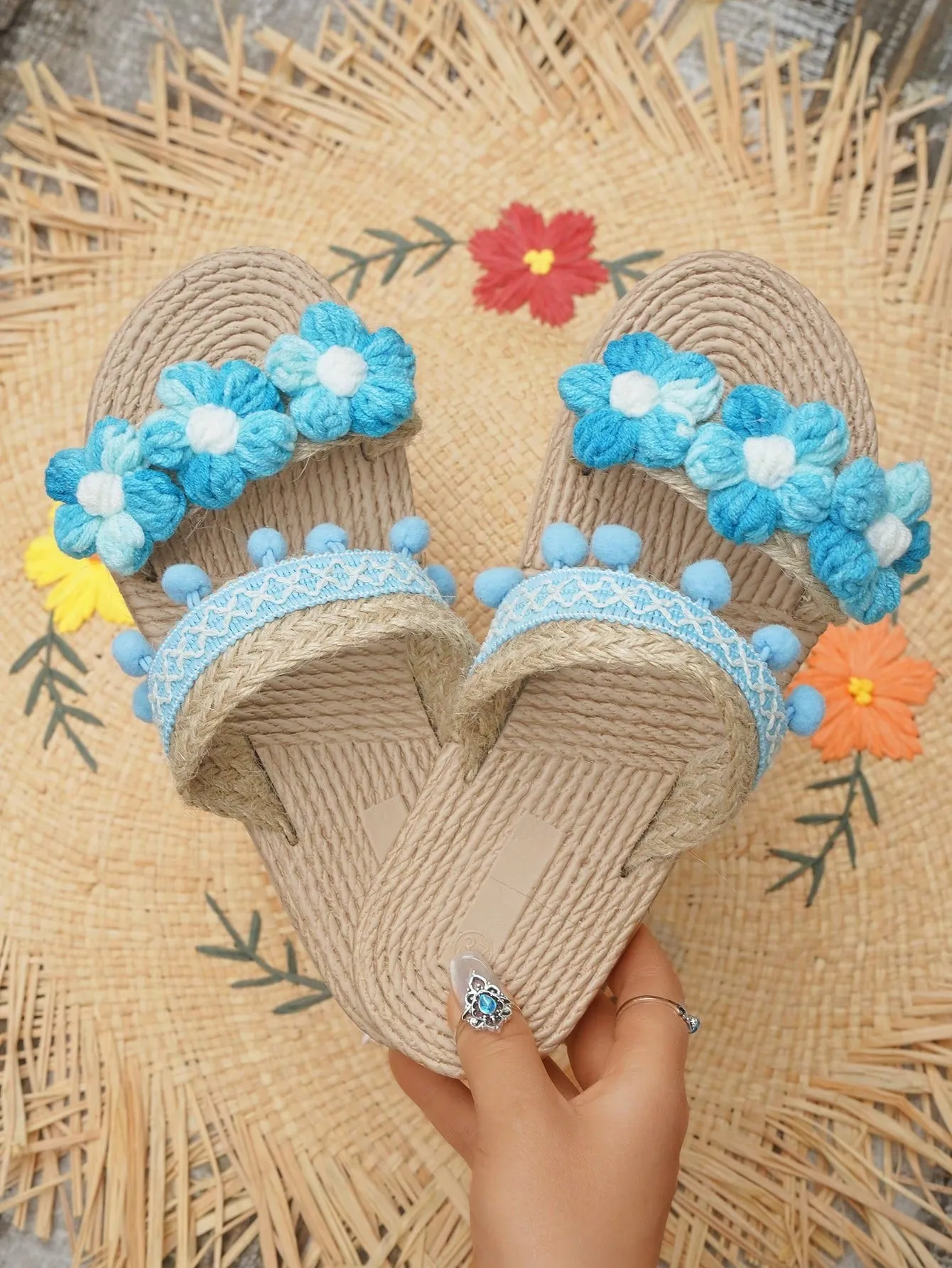 Women's Fashionable And Comfortable Round Toe Slip-On Straw Rope Blue Summer Sandals, Flat Heel